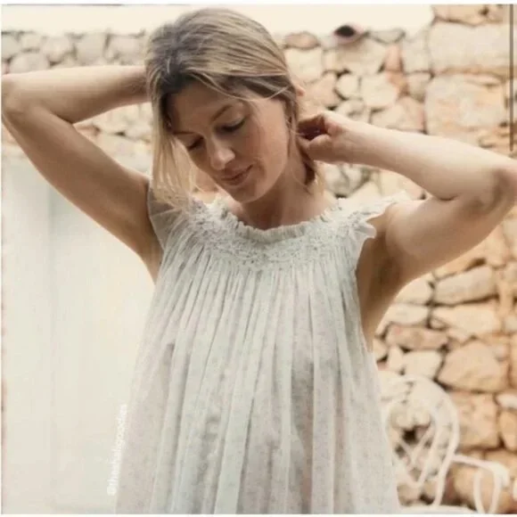 Doen | Lovisa Nightgown in Azure Windswept Floral Medium - Picture 2 of 8